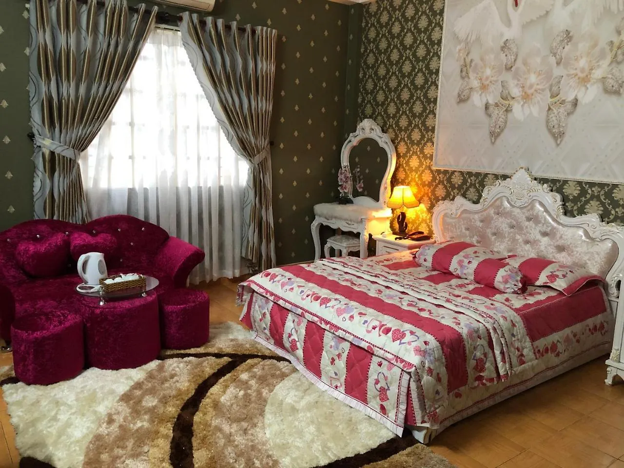 Hoang Oanh Hotel Ho Chi Minh City 2*,